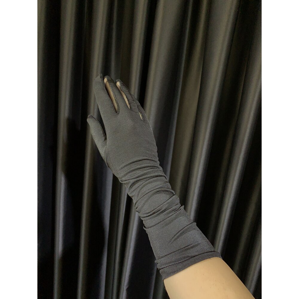 Quantum Bridal Gloves