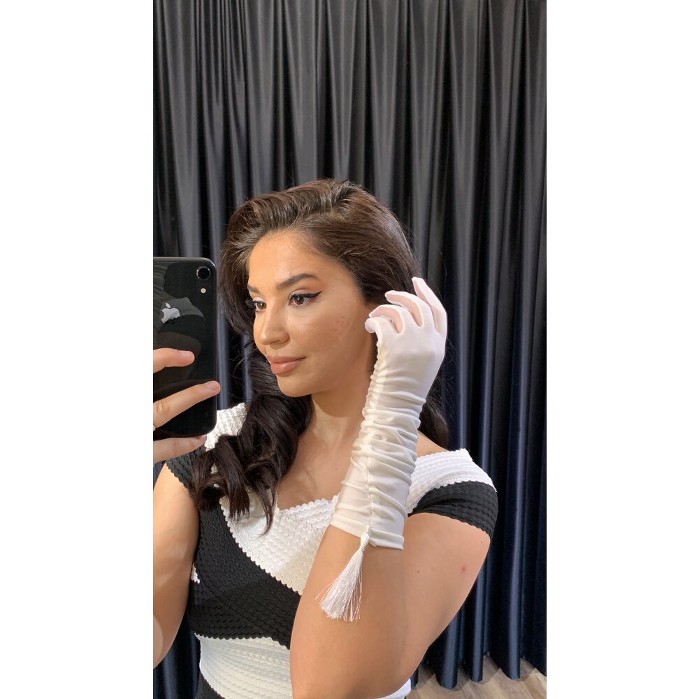 Quantum Bridal Gloves
