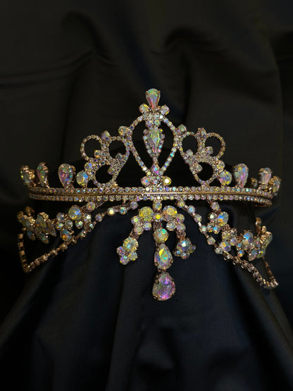 Majesty Crystal Tiara