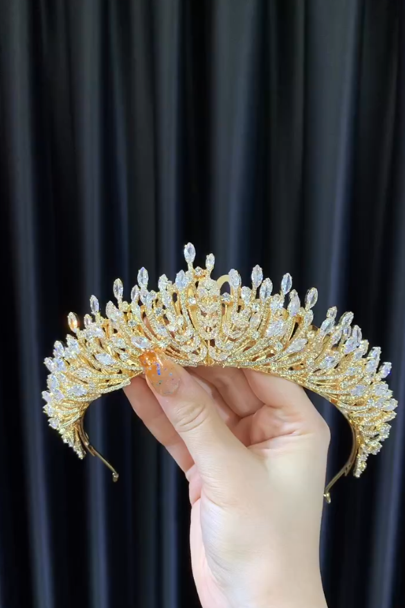 Medusa Zircon Tiara