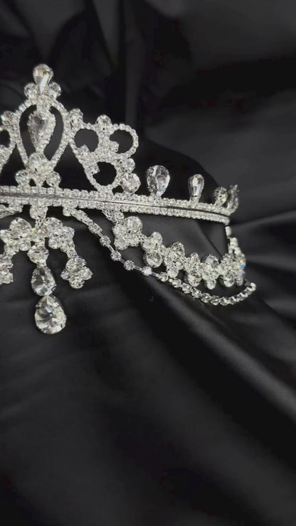 Majesty Crystal Tiara